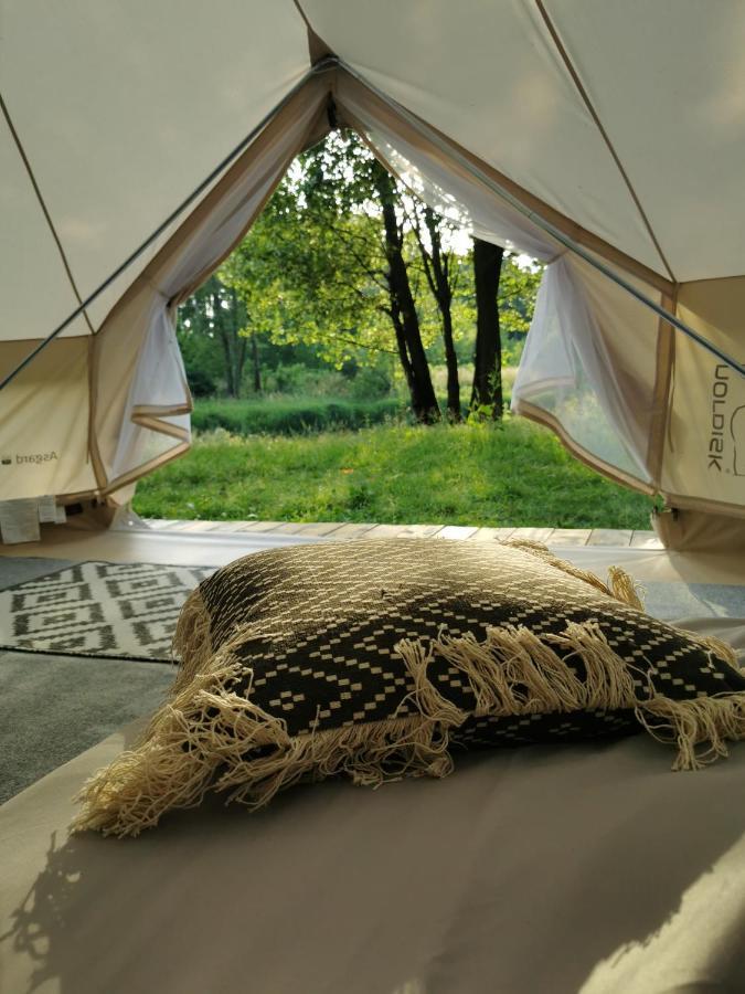 Glamping Kaliska Hotel Łochów Buitenkant foto