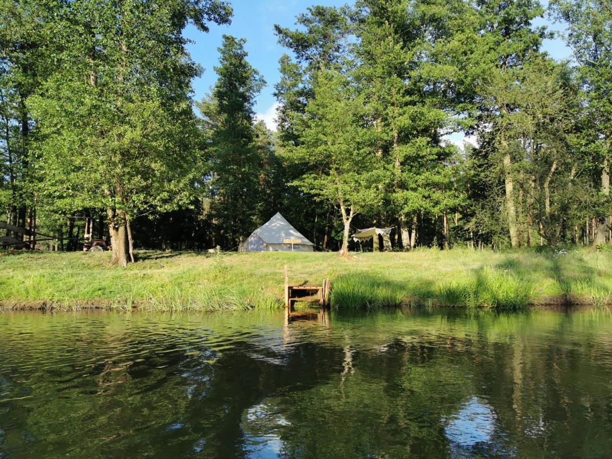 Glamping Kaliska Hotel Łochów Buitenkant foto