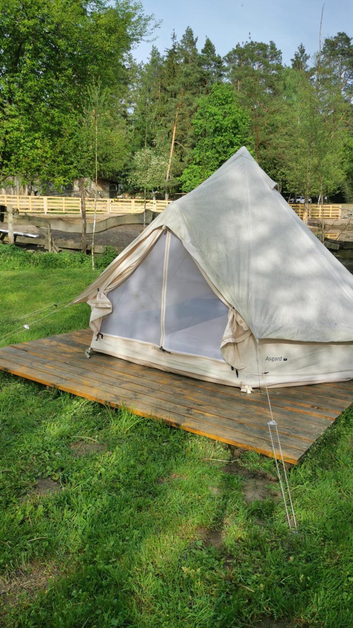 Glamping Kaliska Hotel Łochów Buitenkant foto