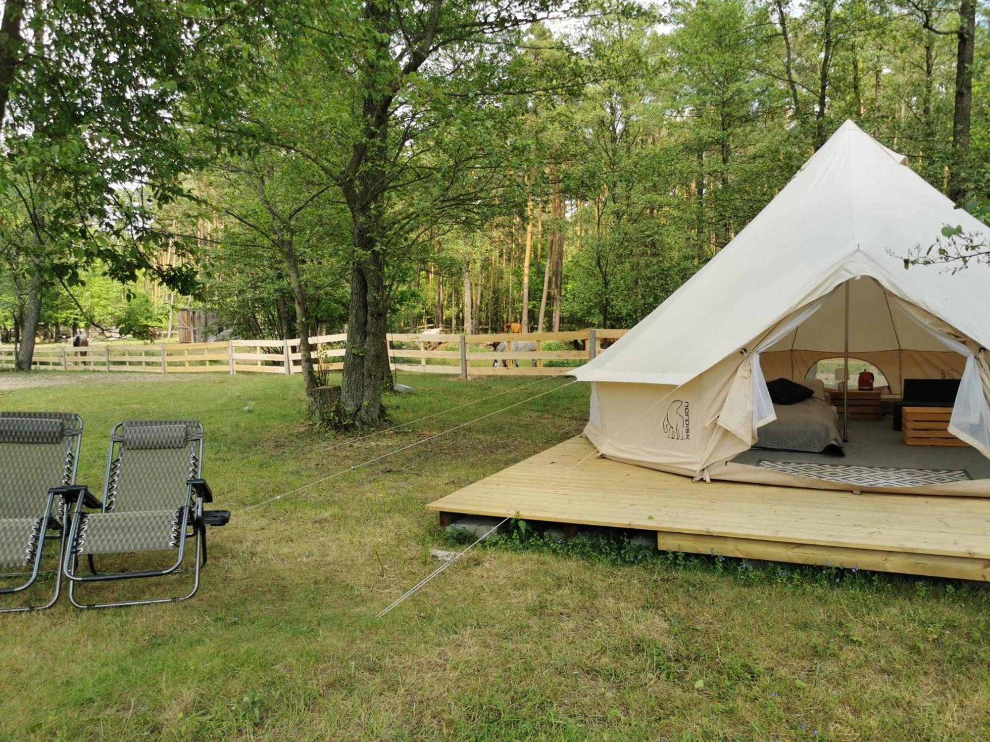 Glamping Kaliska Hotel Łochów Buitenkant foto