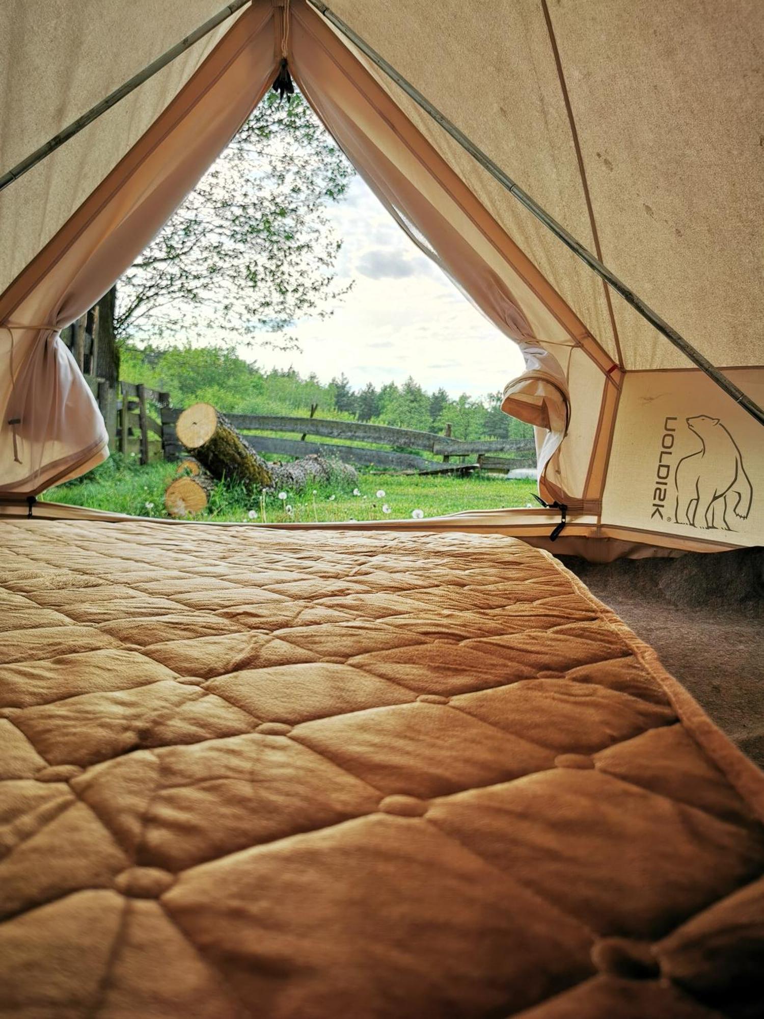 Glamping Kaliska Hotel Łochów Buitenkant foto